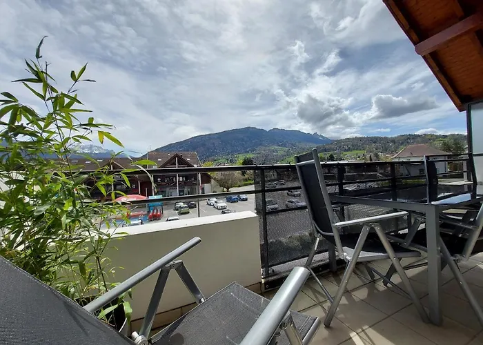 Au Coeur De St Jorioz, Spacieux Appartement Avec Terrasse Et Vue Montagne.